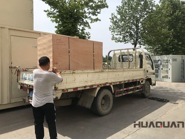 一臺120kw柴油發(fā)電機(jī)組于2018年5月21日順利發(fā)往山東省青島市