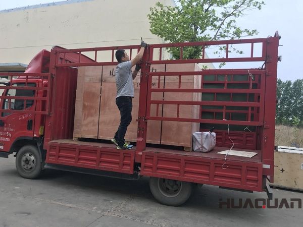 2018年5月27日一臺(tái)120kw防雨棚發(fā)電機(jī)組于華全成功發(fā)往河南固始縣