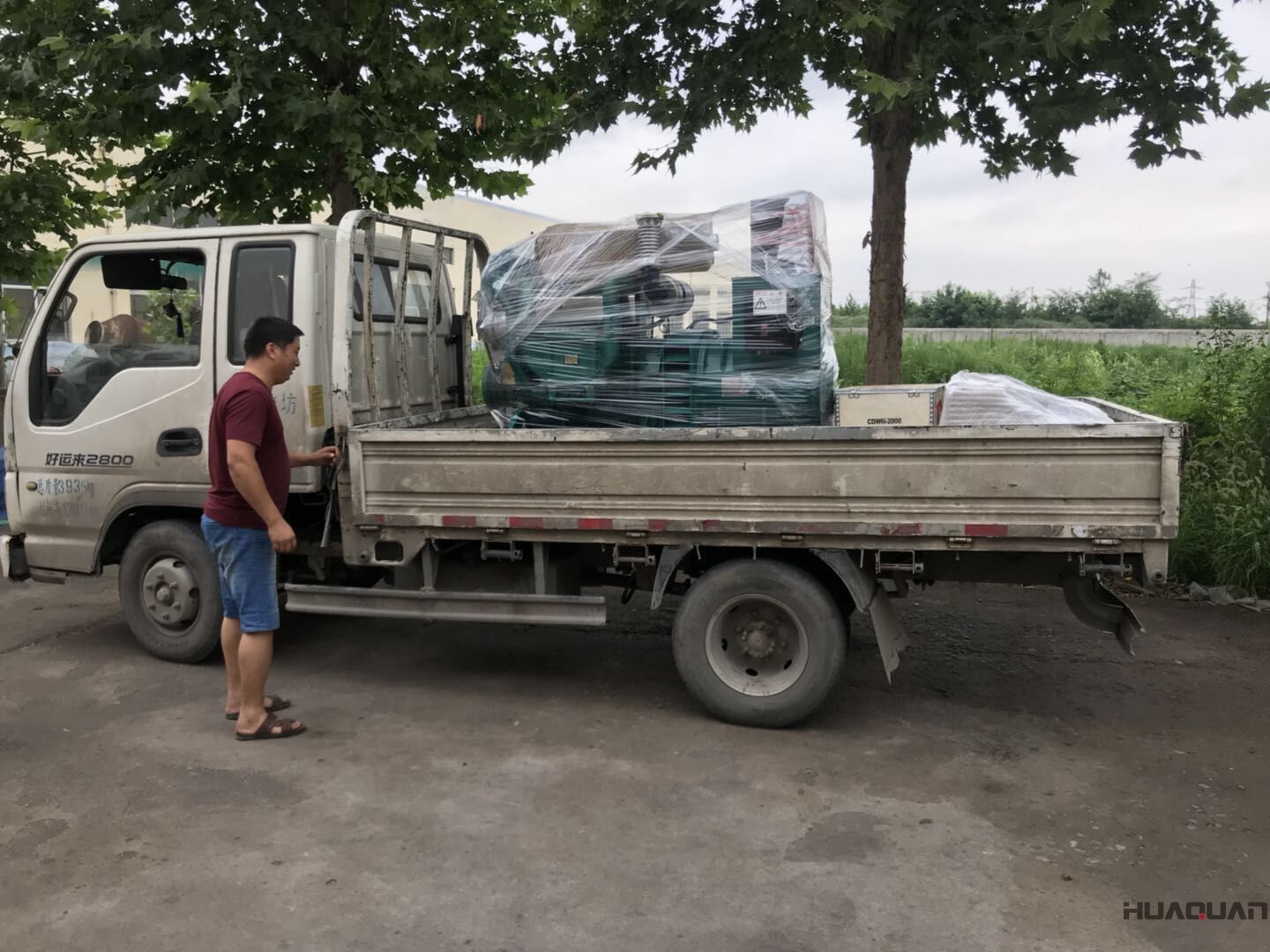 7月22號一臺HQ120GF標配型柴油發電機組發往河南