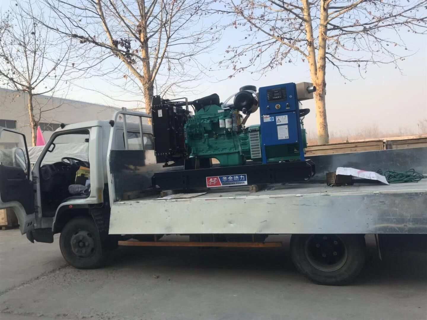 牛先生從華全動(dòng)力采購的150kw標(biāo)配柴油發(fā)電機(jī)組于12月22日順利發(fā)往寧夏省