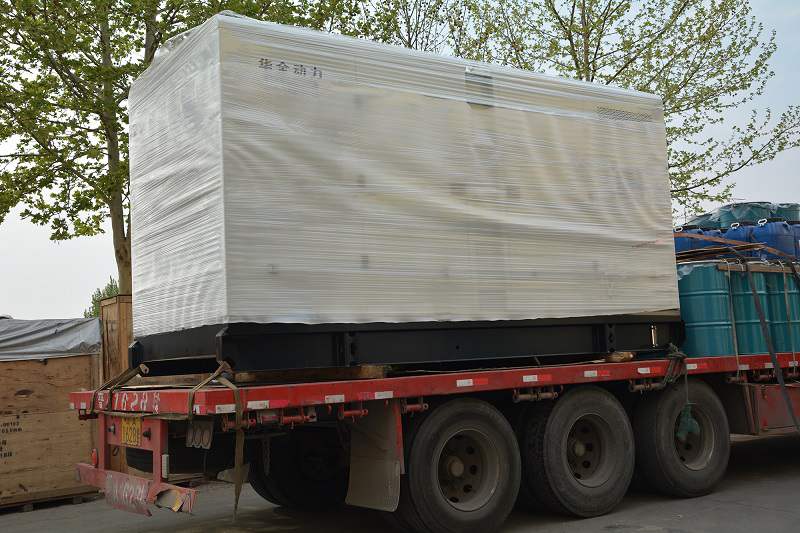 河北董先生3月27日從華全動力訂制的200kw靜音箱發(fā)電機組于當天發(fā)出