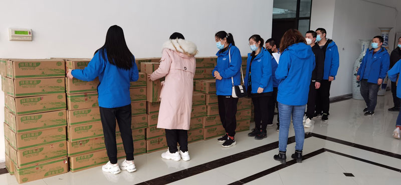 清明節，華全集團派發福利中